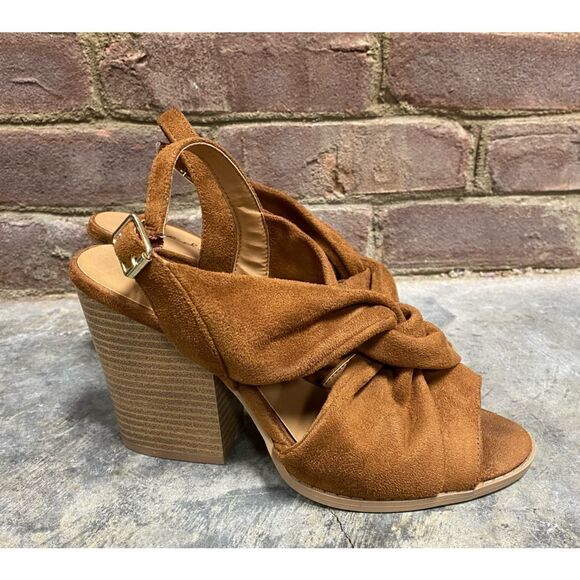 Qupid Chestnut Brown Micro-Suede Knotted Chunky Heels Size 7 - Picture 5 of 11